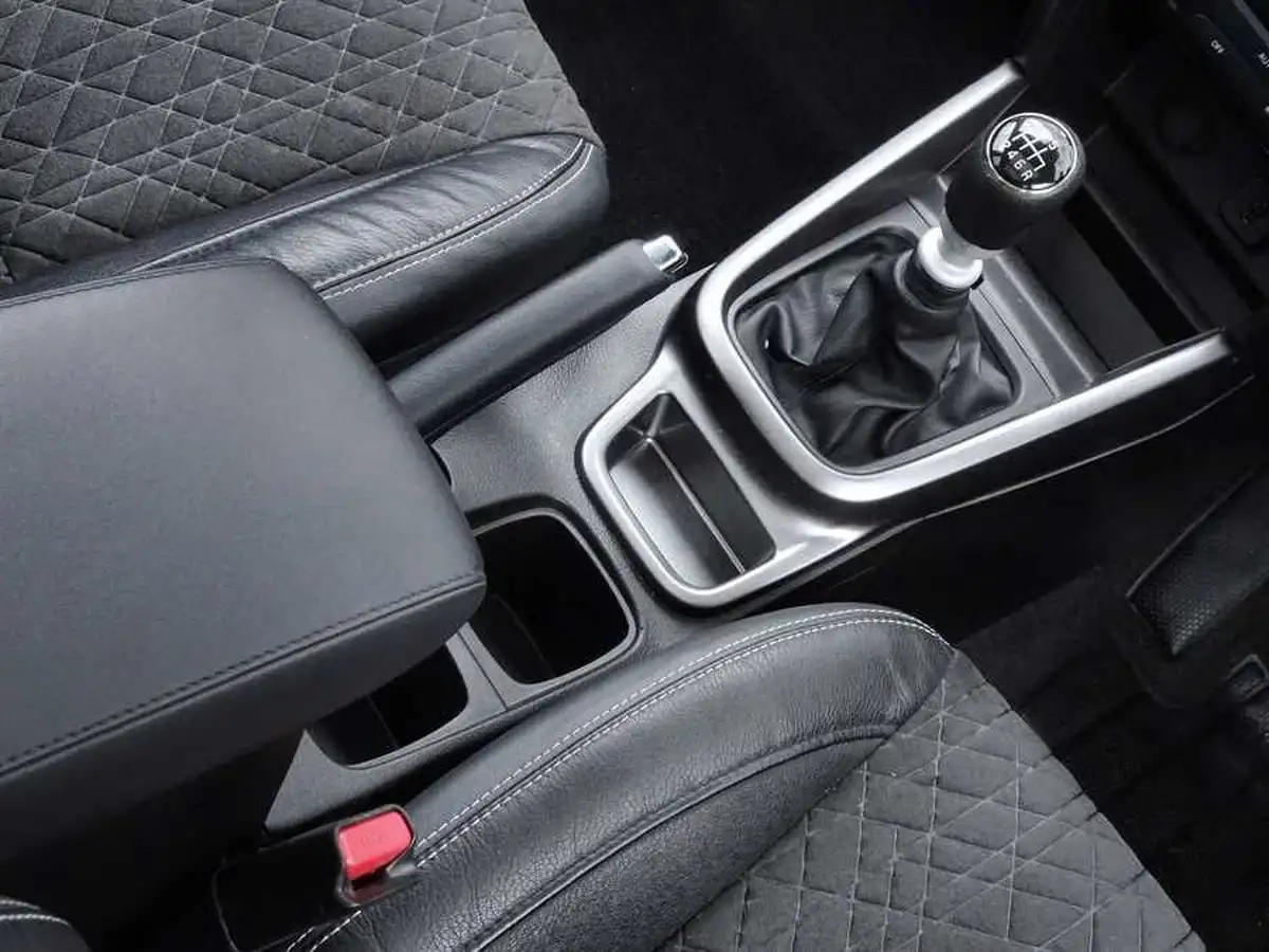 2021-suzuki-vitara-14-boosterjet-sz5-big-22