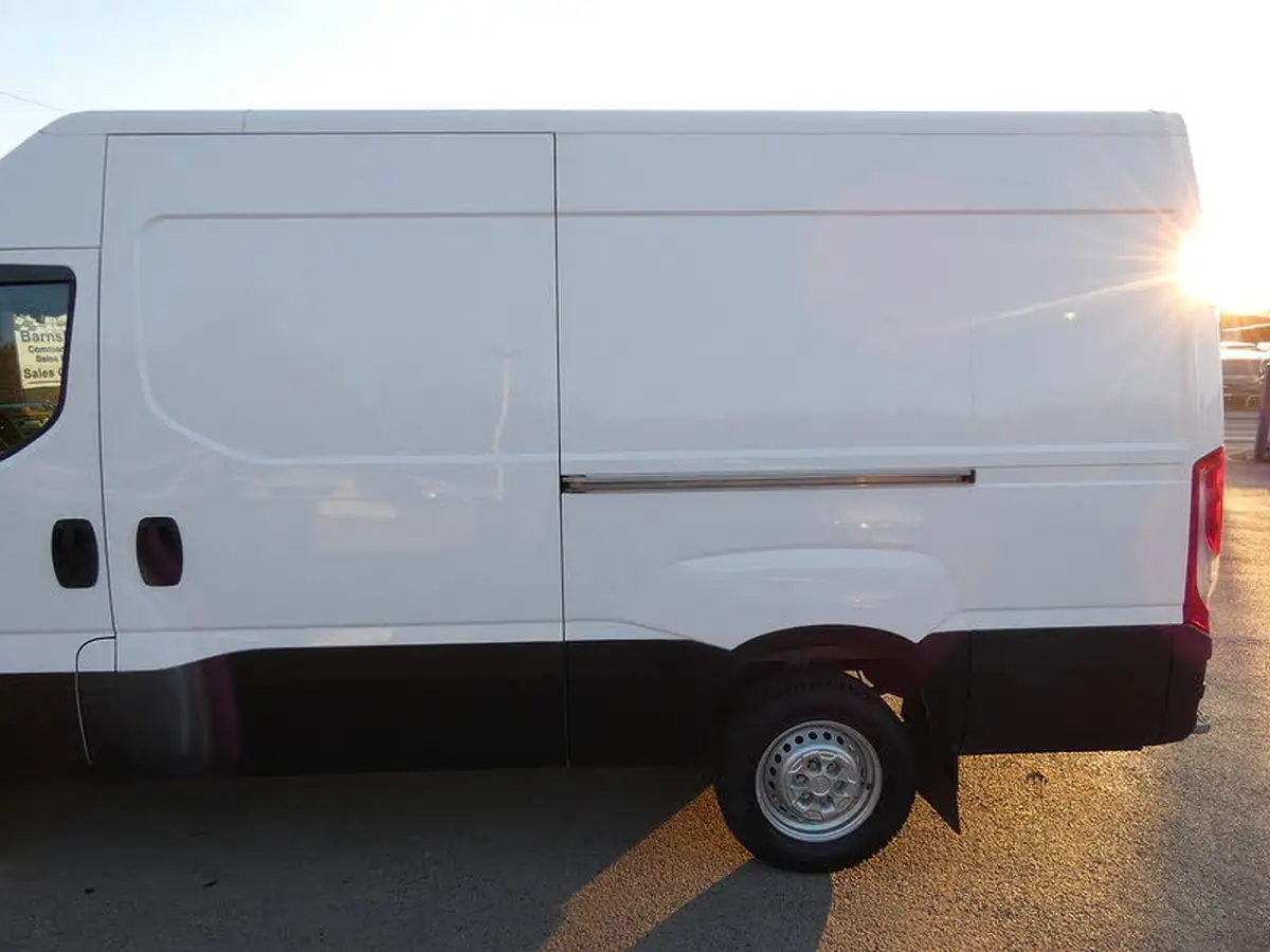 2018-iveco-daily-s-class-23td-35s12v-3520-h1-business-big-18