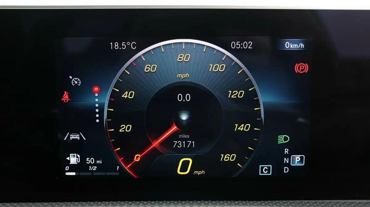 2019-mercedes-benz-a-class-20-a220-amg-line-saloon-4d-4matic-big-9