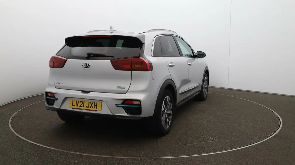 2021-kia-e-niro-ev-4-big-48