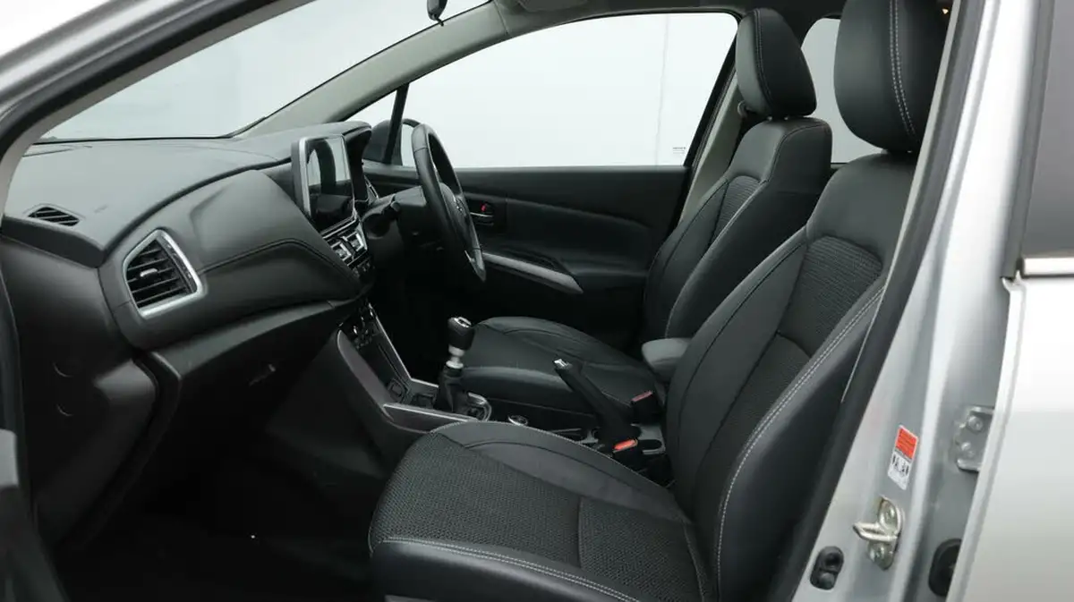 2022-suzuki-s-cross-14-boosterjet-ultra-big-14