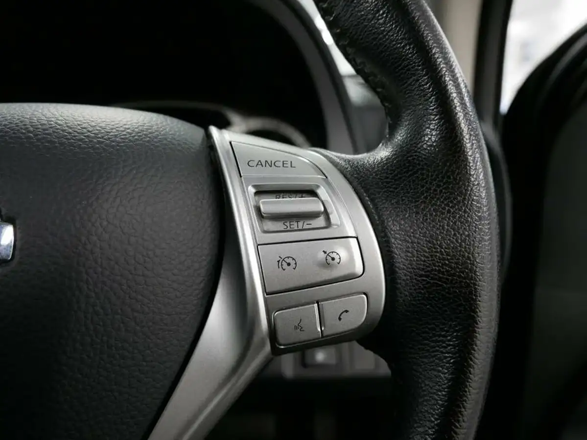 2021-nissan-navara-23dci-tt-tekna-8-navileather-auto-big-32