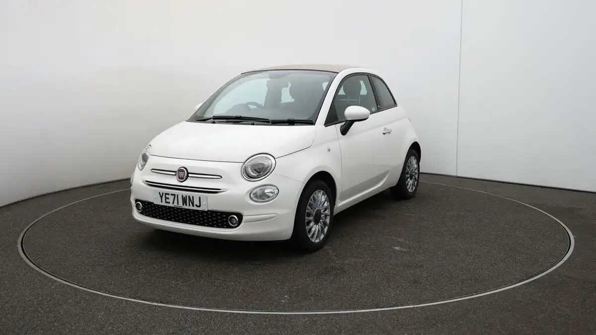 2021-fiat-500c-10-lounge-big-31