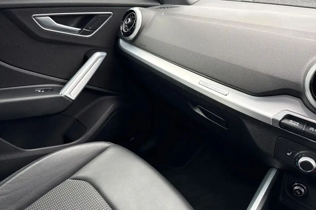 2023-audi-q2-15-35-tfsi-s-line-tronic-big-19