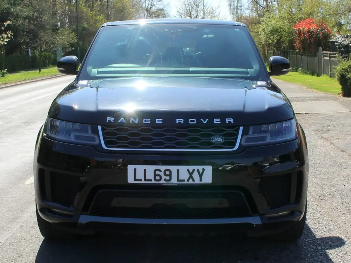 2019-land-rover-range-rover-sport-30-sdv6-hse-big-2