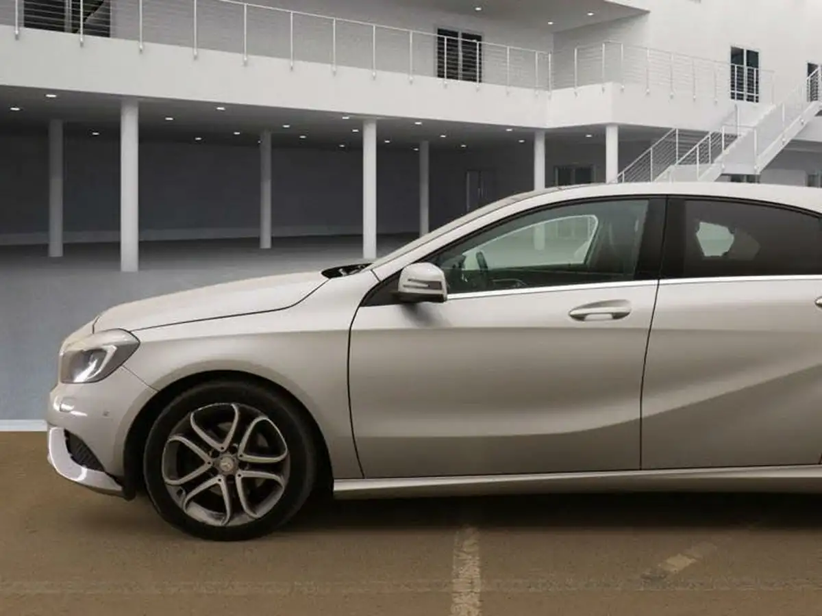2013-mercedes-benz-a-class-16-a200-sport-156bhp-7g-dct-big-7