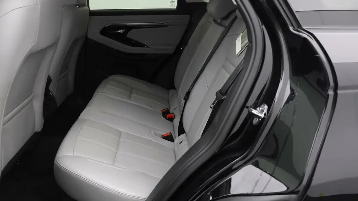 2020-land-rover-range-rover-evoque-20-d150-s-big-15