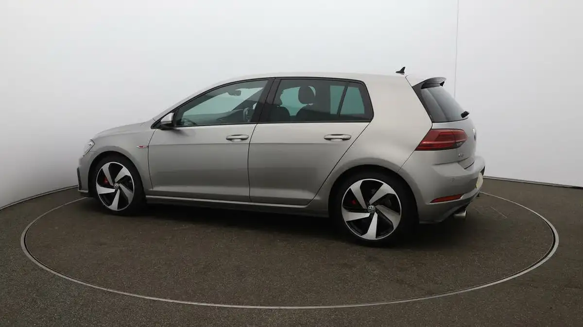 2018-volkswagen-golf-20-tsi-gti-performance-5d-dsg-big-39