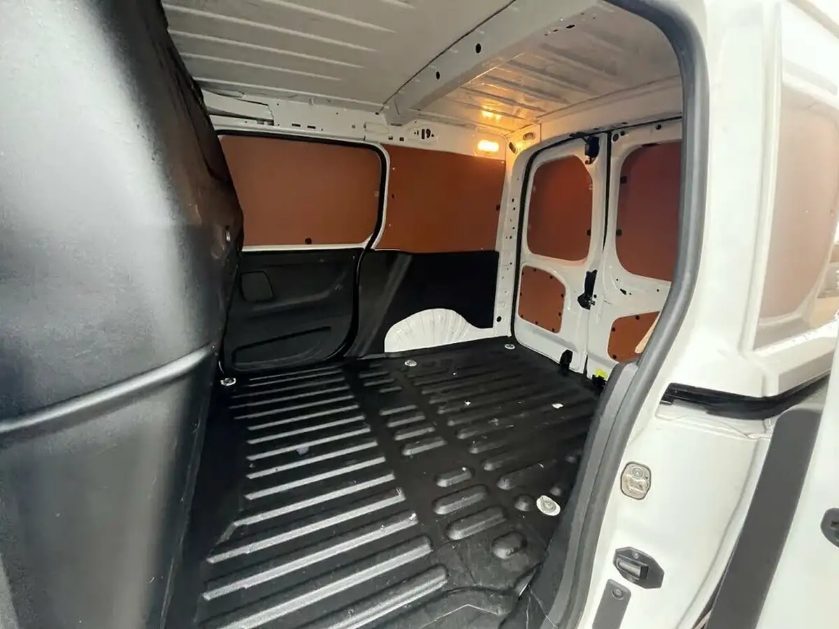 2021-toyota-proace-city-15d-active-100hpeu6dt-e-big-21