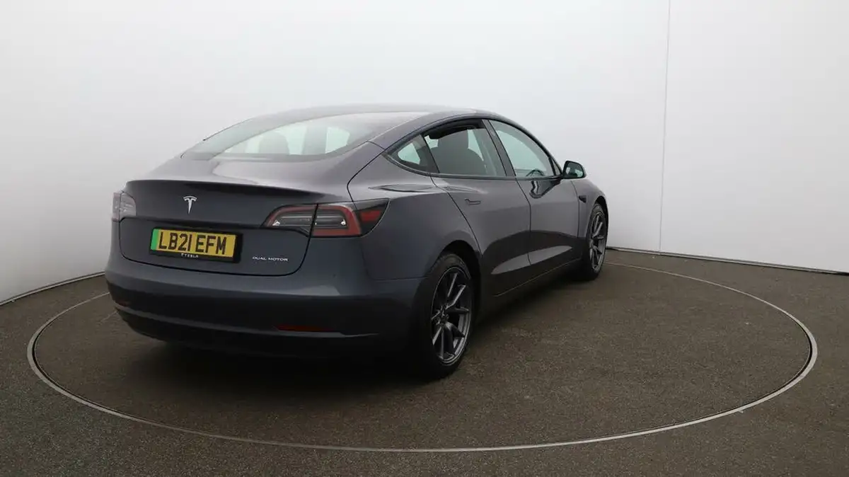 2021-tesla-model-3-e-long-range-4x4-big-46