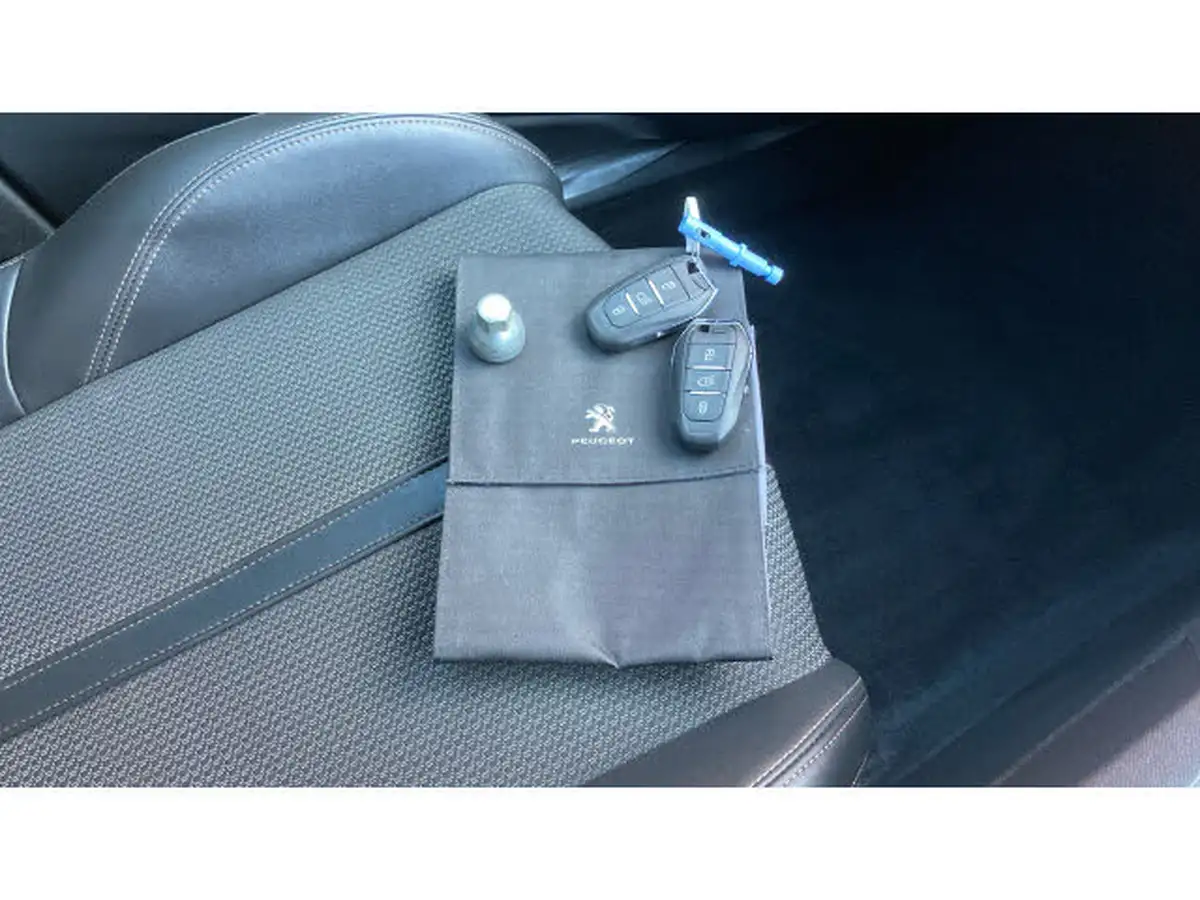 2022-peugeot-3008-suv-15-bluehdi-gt-eat8-big-18