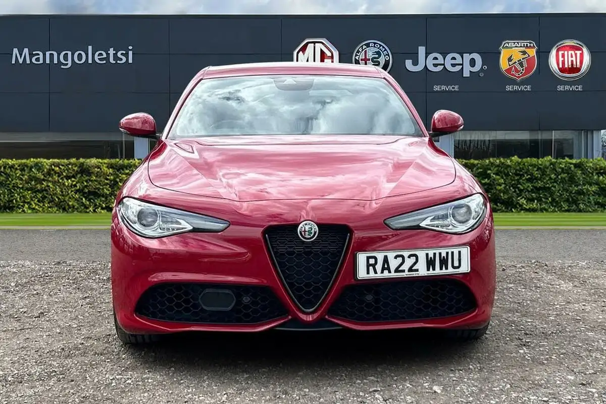 2022-alfa-romeo-giulia-20-veloce-big-7