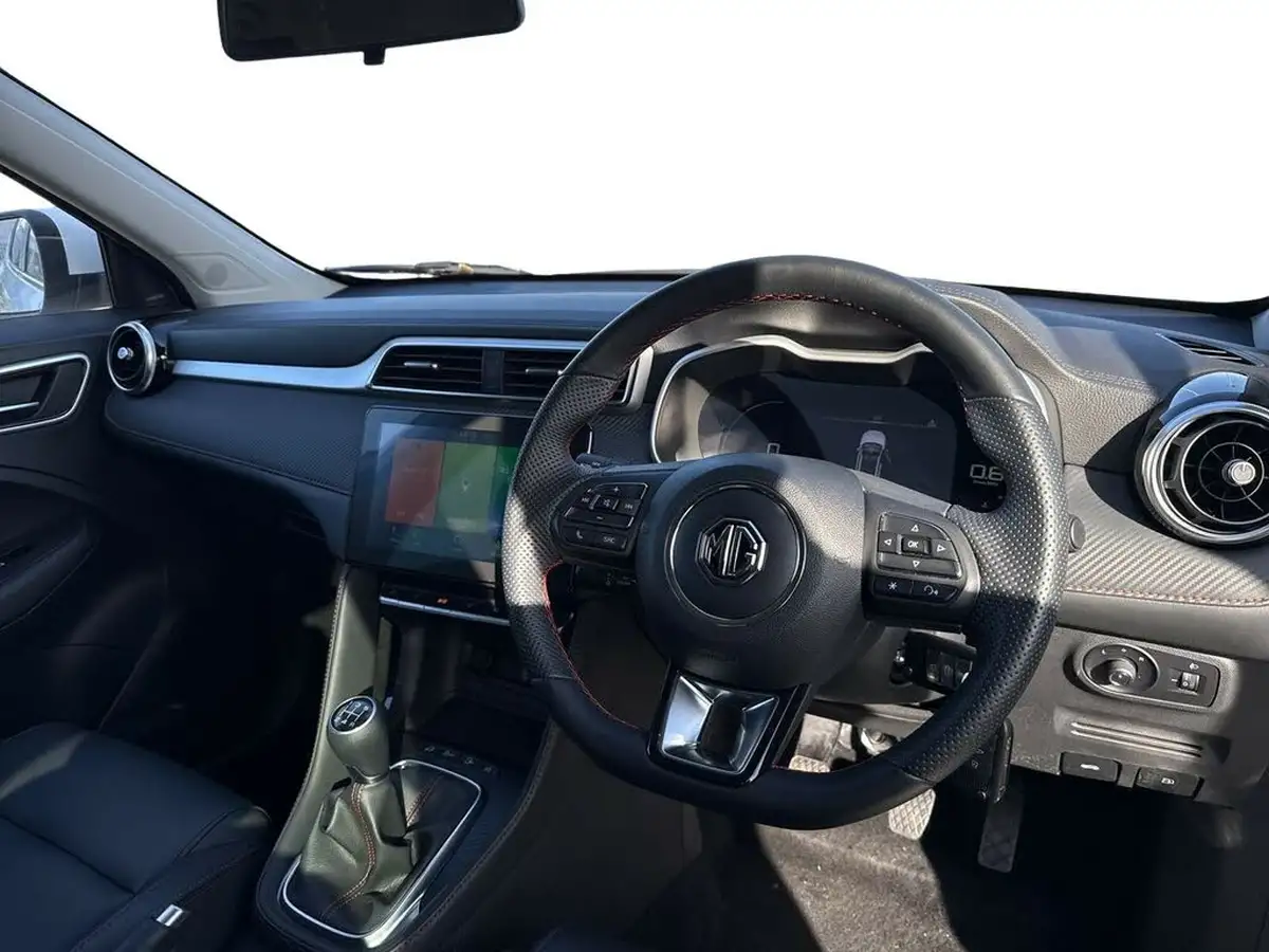 2024-mg-zs-suv-15-vti-tech-exclusive-big-14