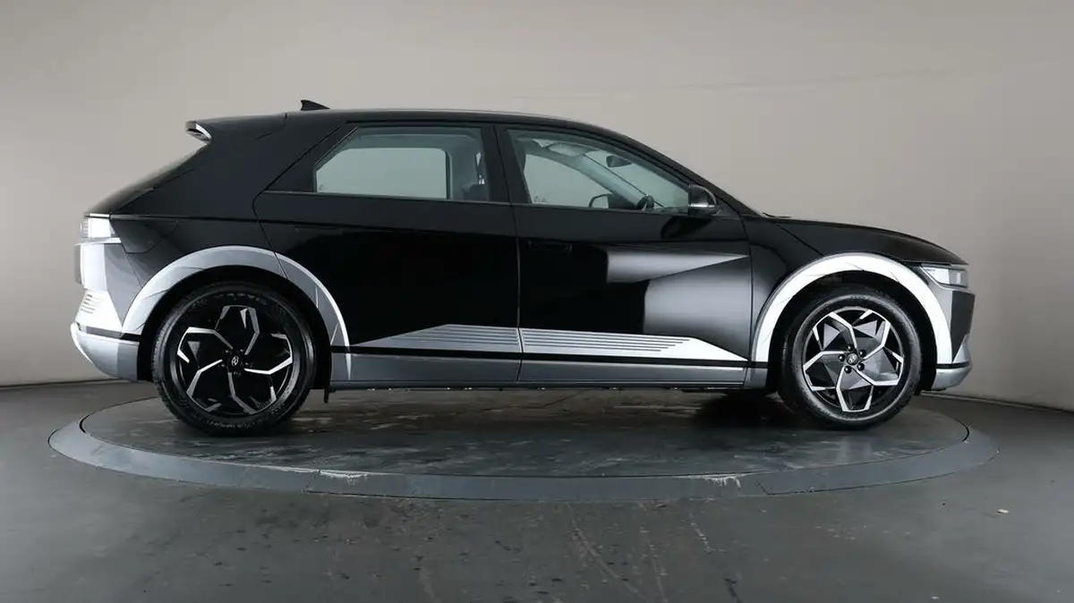 2022-hyundai-ioniq-5-e-premium-170ps-58kwh-rwd-big-51