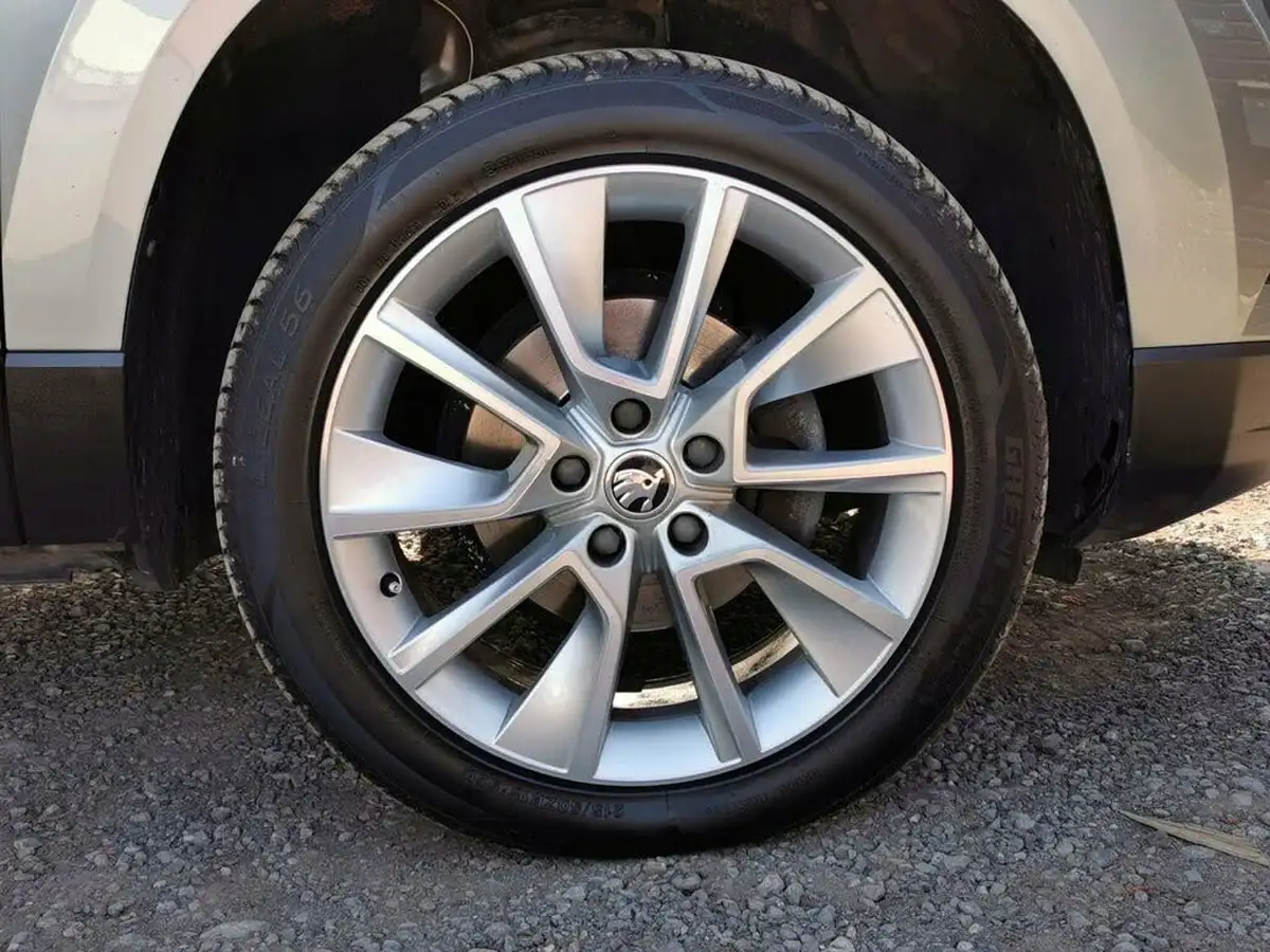 2019-skoda-karoq-15-tsi-se-l-dsg-big-38