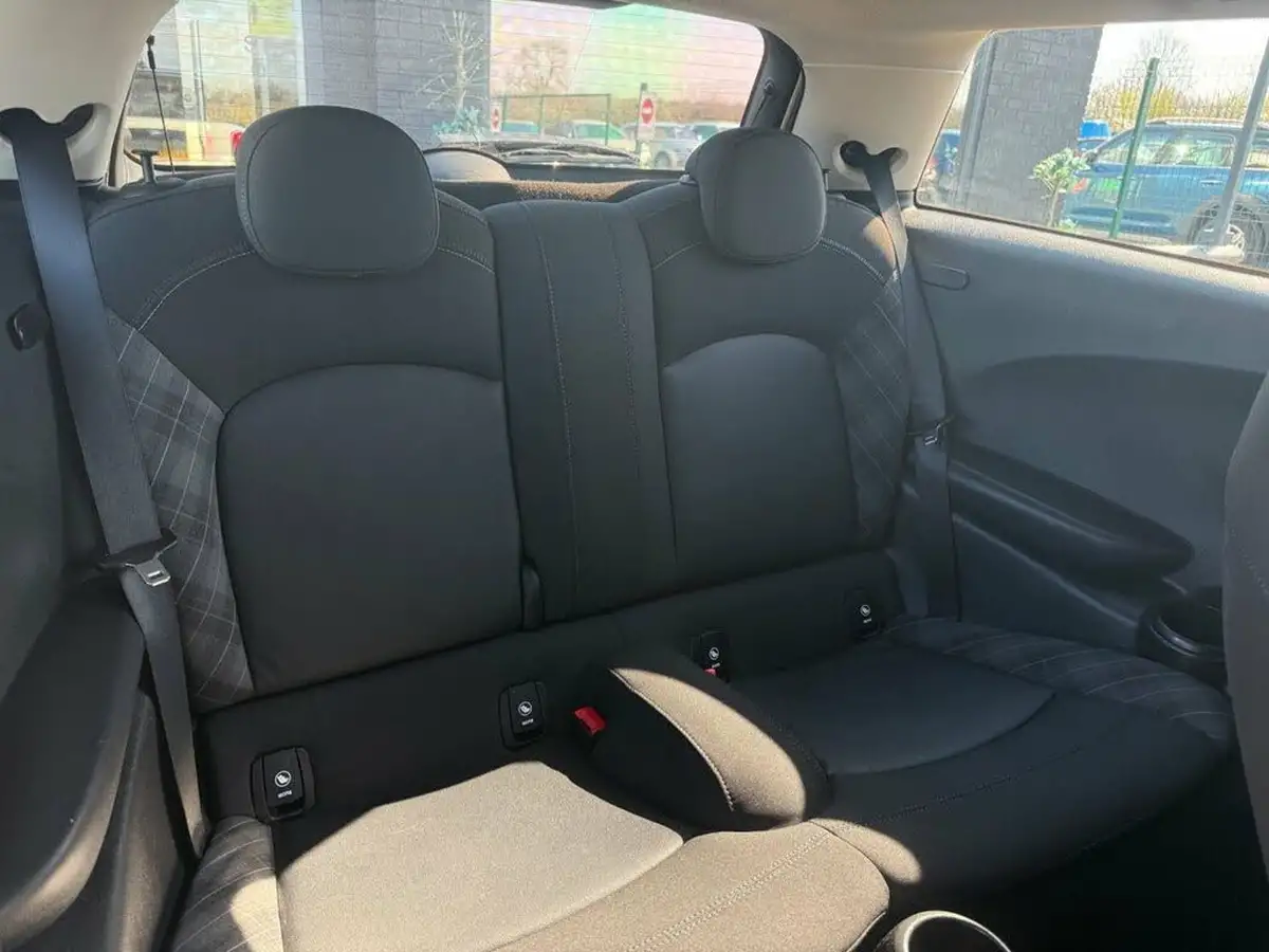 2018-mini-cooper-15-cooper-series-ii-ss-hatchback-3d-big-38