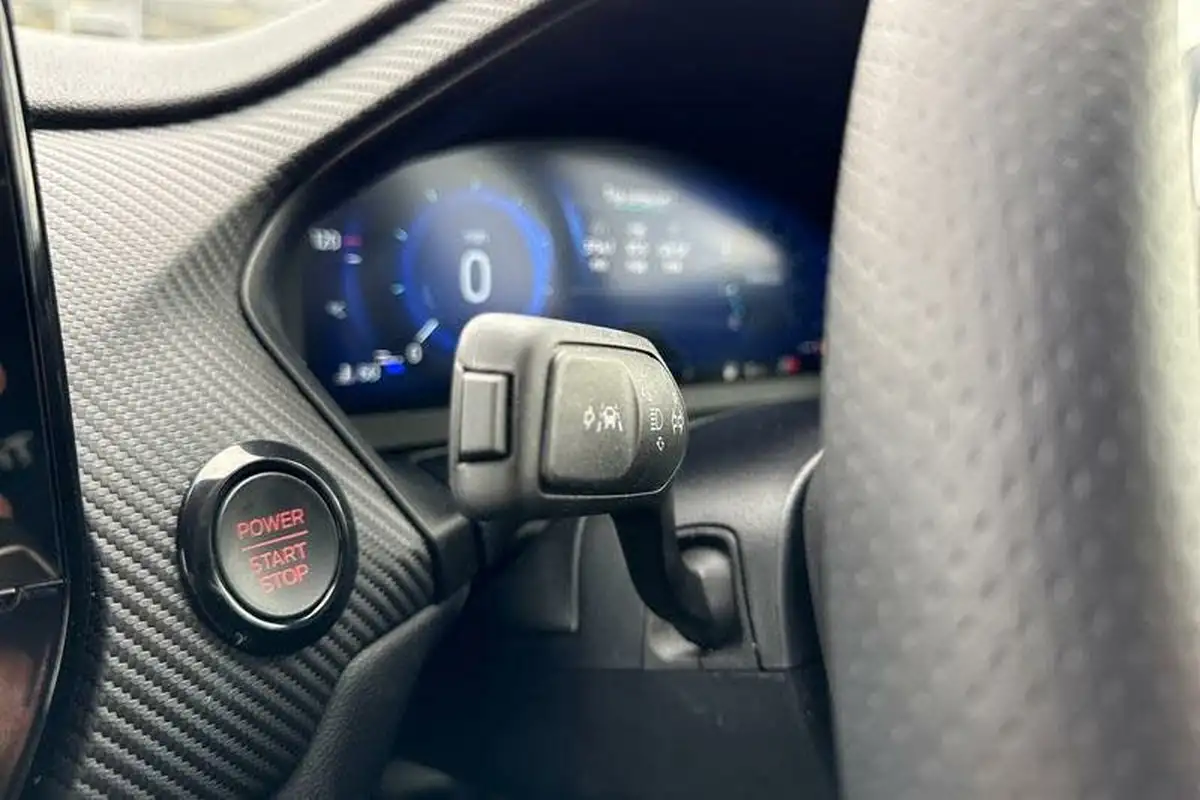 2024-ford-puma-suv-15-st-big-13