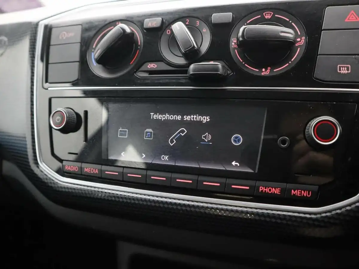 2019-volkswagen-up-10-move-up-ss-5d-big-26