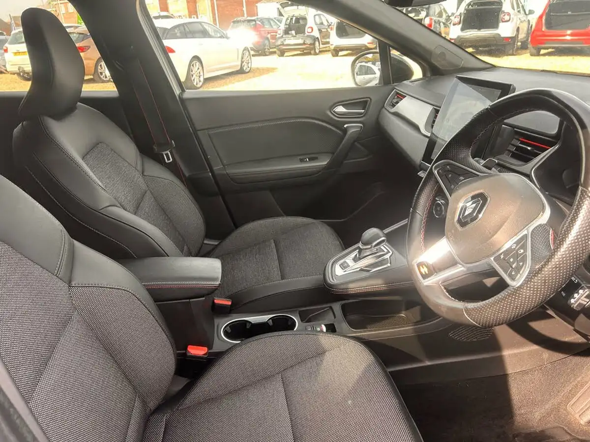 2021-renault-captur-13-tce-rs-line-edc-auto-big-33