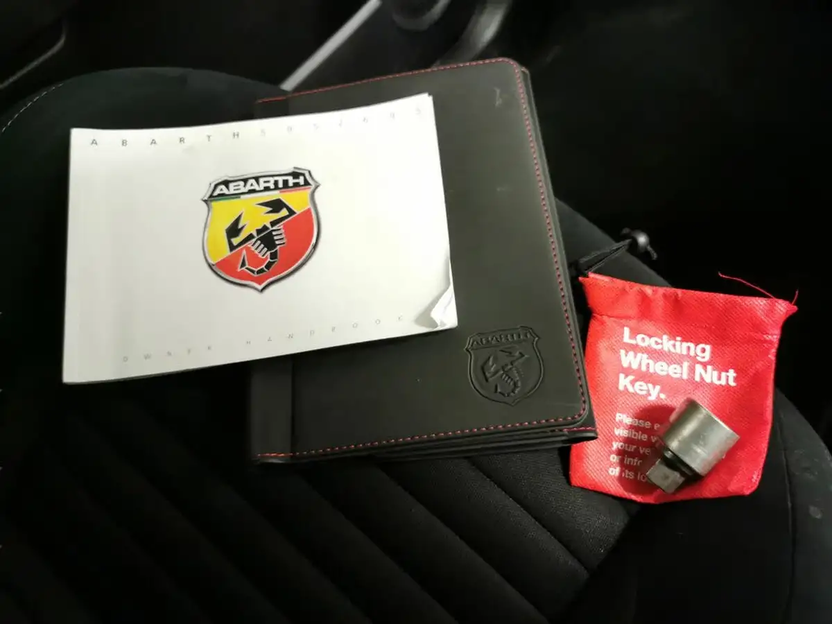 2021-abarth-595-14-tjet-competizione-big-25