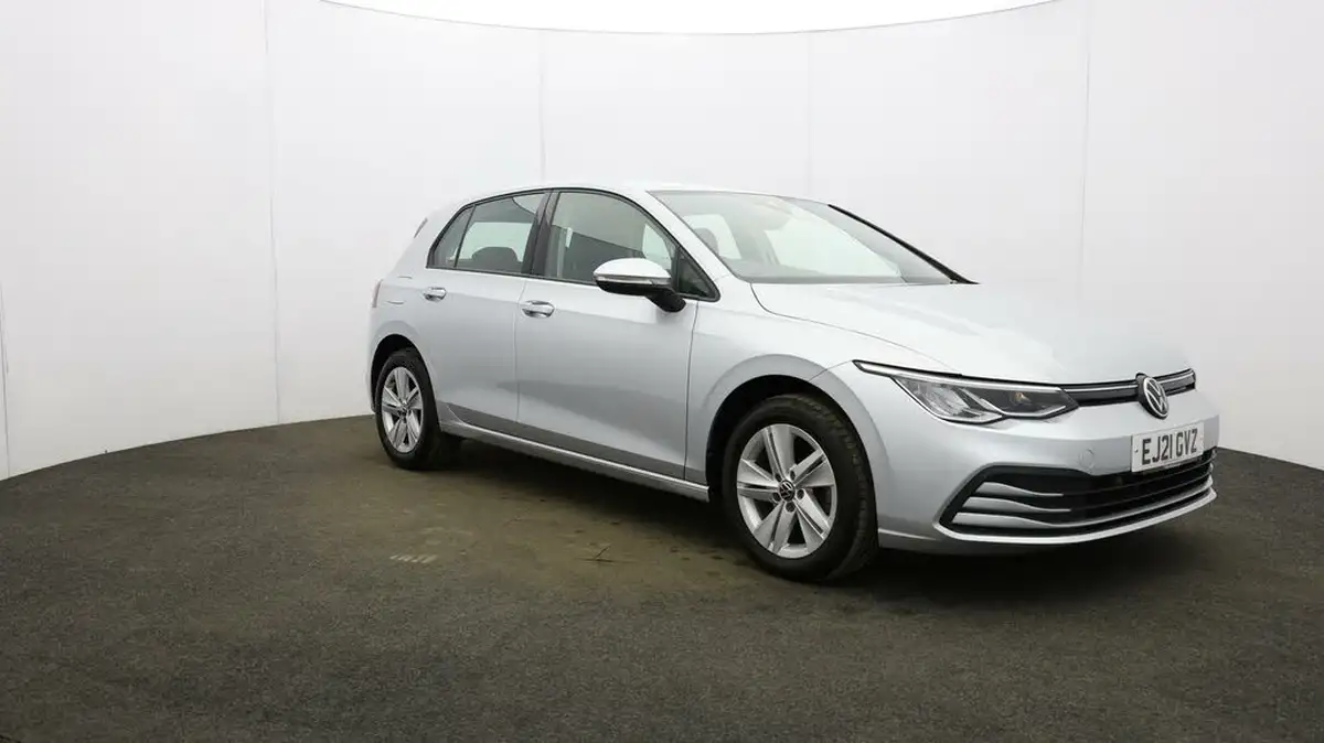 2021-volkswagen-golf-10-etsi-life-hatchback-big-38