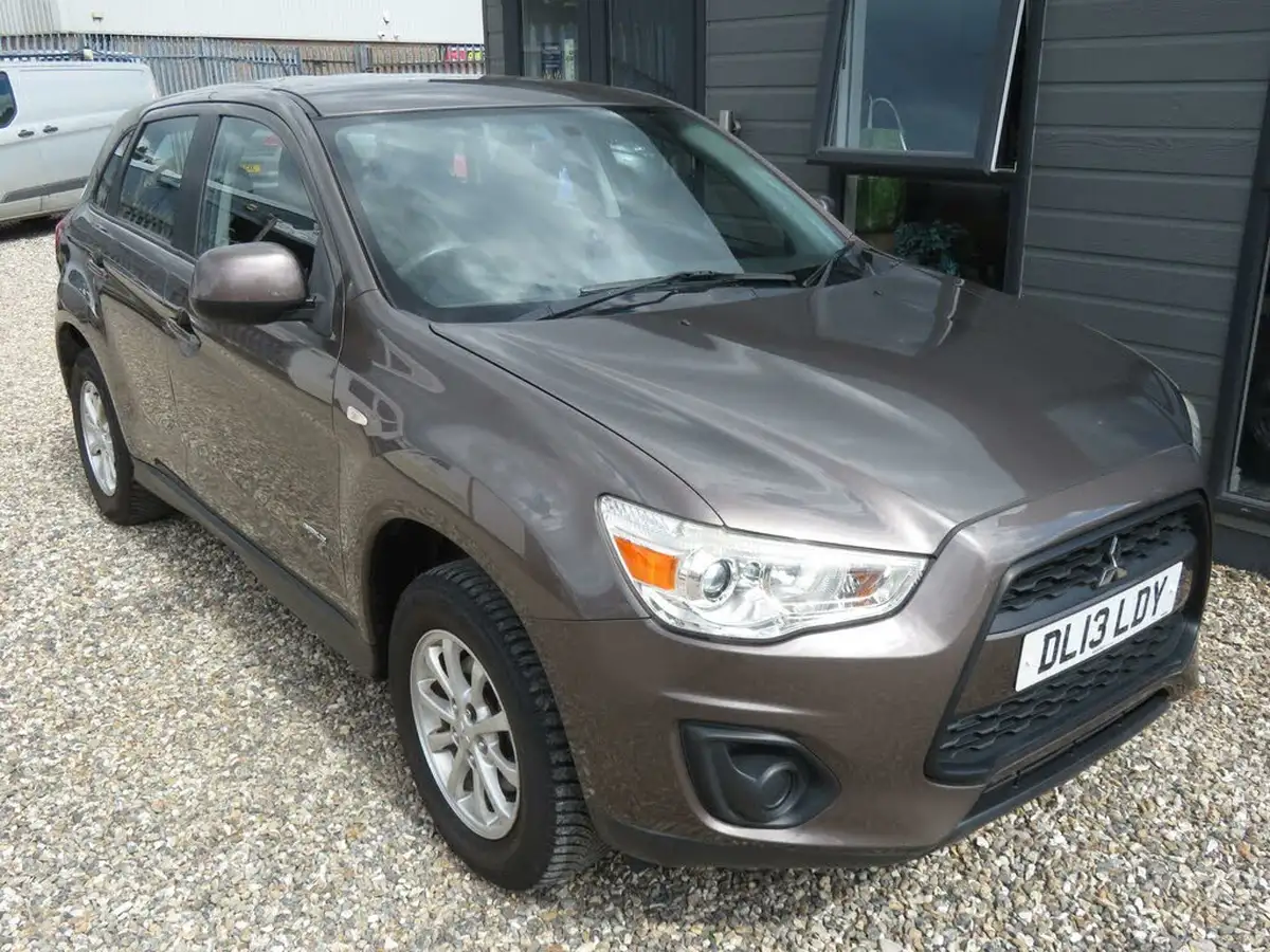 2013-mitsubishi-asx-16-2-big-31