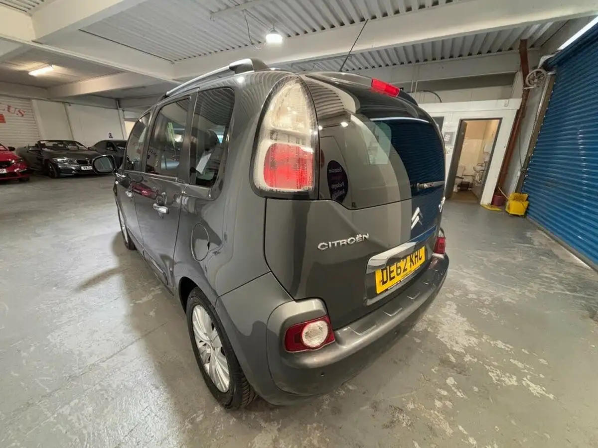2012-citroen-c3-picasso-16-exclusive-vti-egs6-big-5