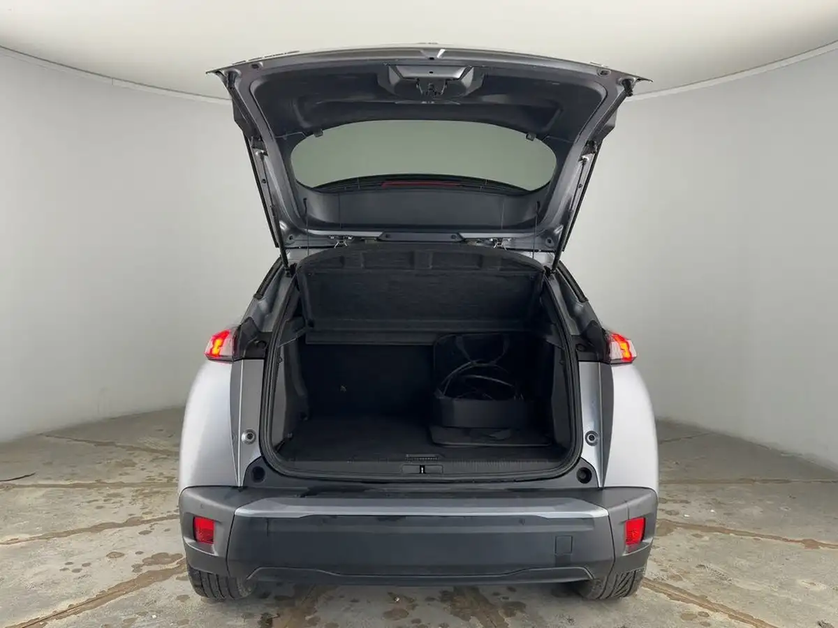 2021-peugeot-2008-suv-e-gt-big-37