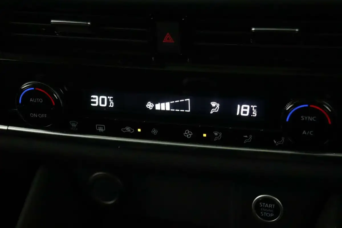 2022-nissan-qashqai-13-dig-t-n-connecta-140ps-big-21