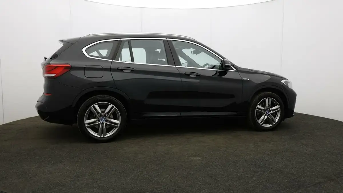 2022-bmw-x1-15-xdrive-25e-phev-m-sport-big-46