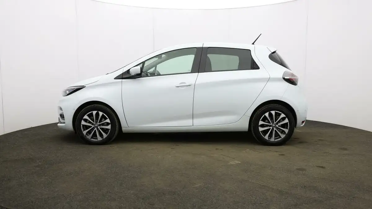 2021-renault-zoe-e-gt-line-big-61