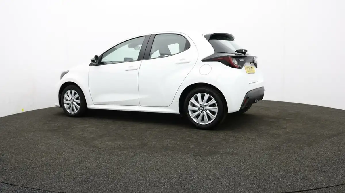 2022-toyota-yaris-15-vvt-i-icon-big-65