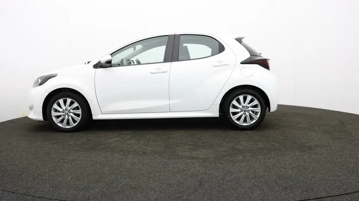 2022-toyota-yaris-15-vvt-i-icon-big-61
