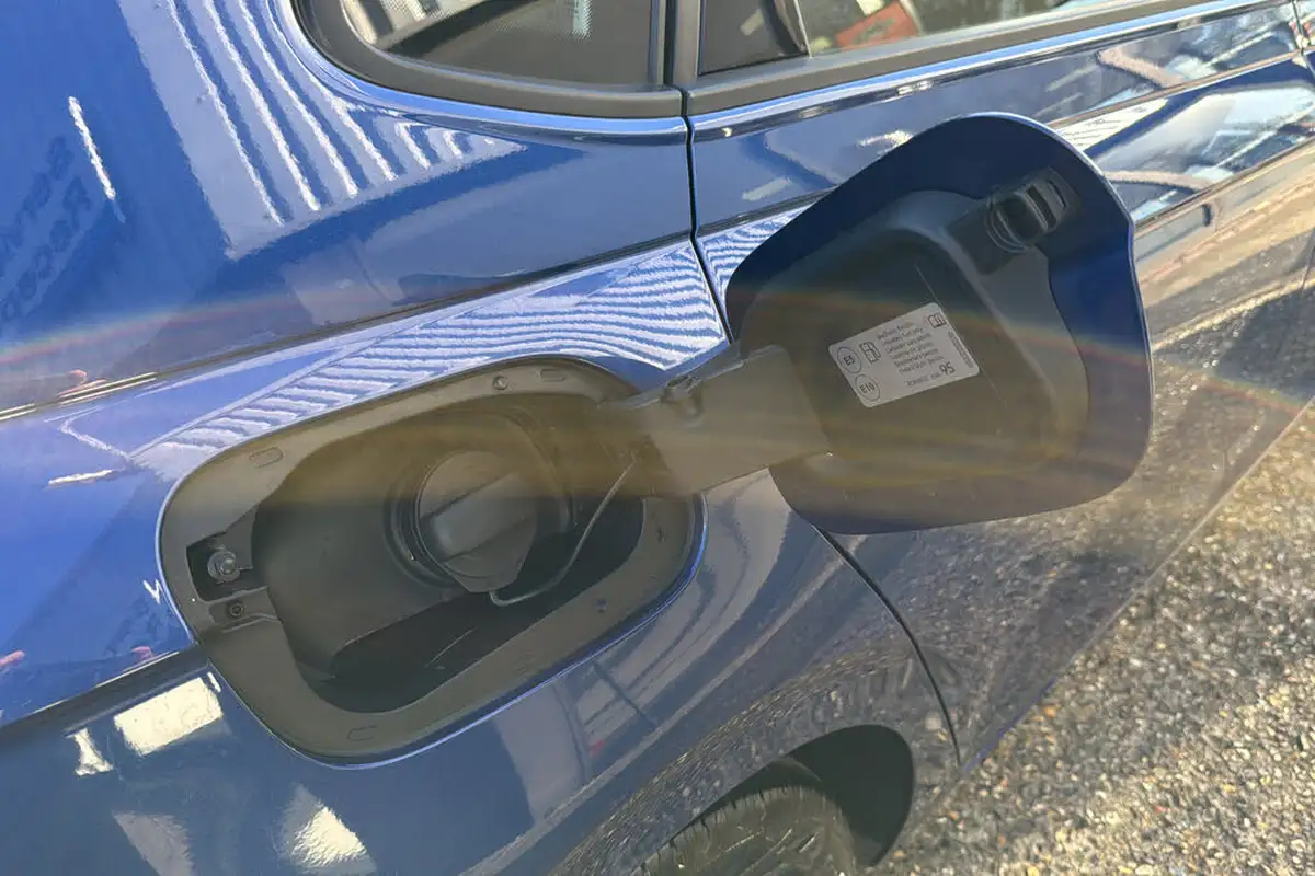 2023-volkswagen-polo-10-tsi-life-dsg-big-32
