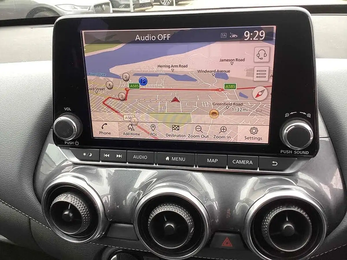 2021-nissan-juke-10-dig-t-n-connecta-big-2