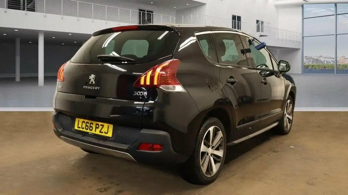 2017-peugeot-3008-crossover-16bluehdi-allure-auto-big-3