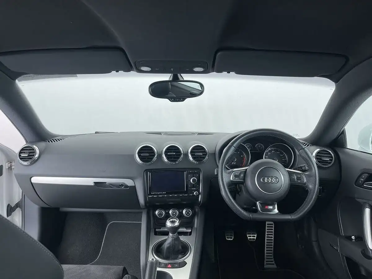 2014-audi-tt-coupe-20-tfsi-black-edition-big-4