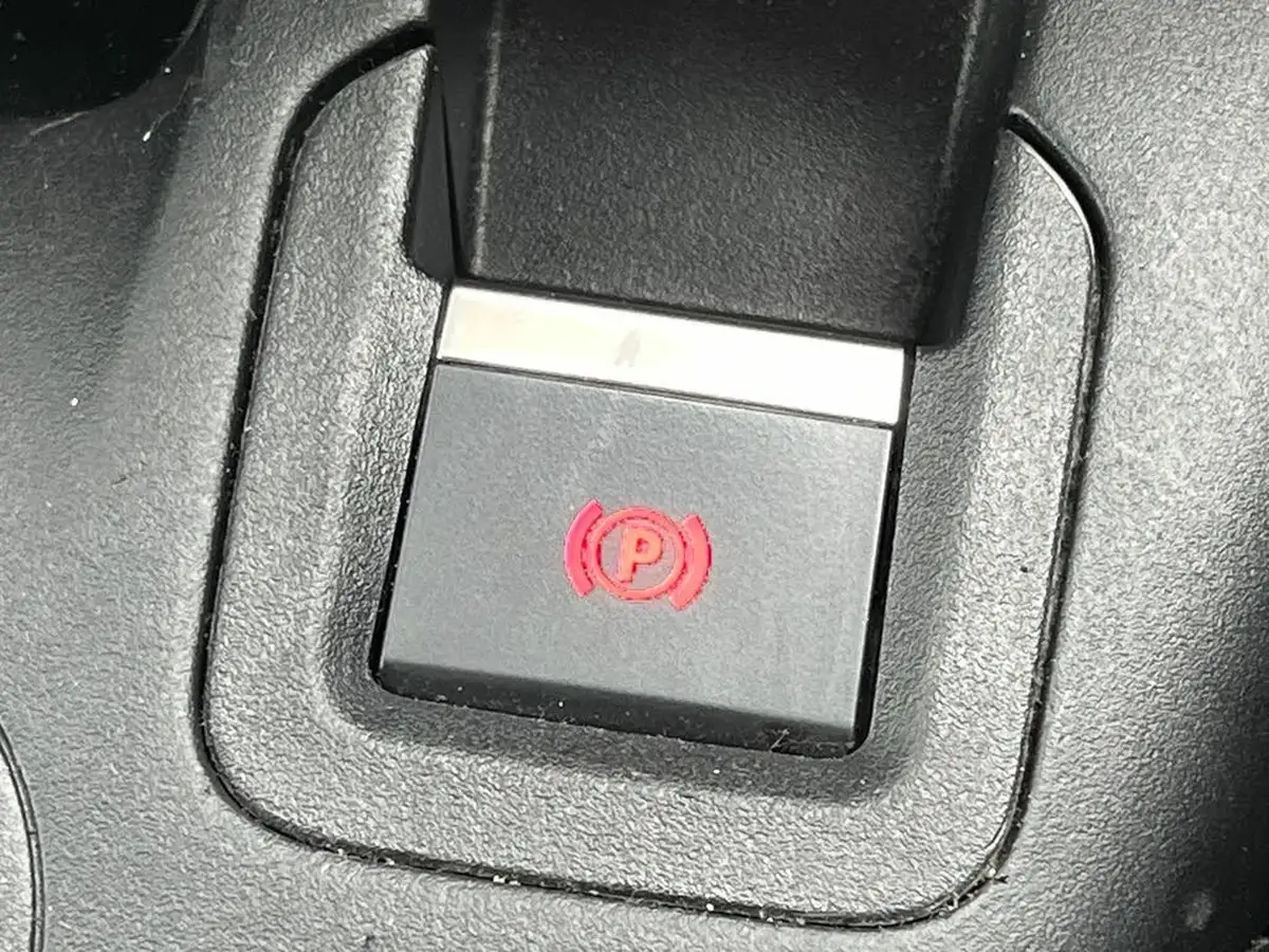 2022-toyota-proace-city-15d-icon-l2-big-21