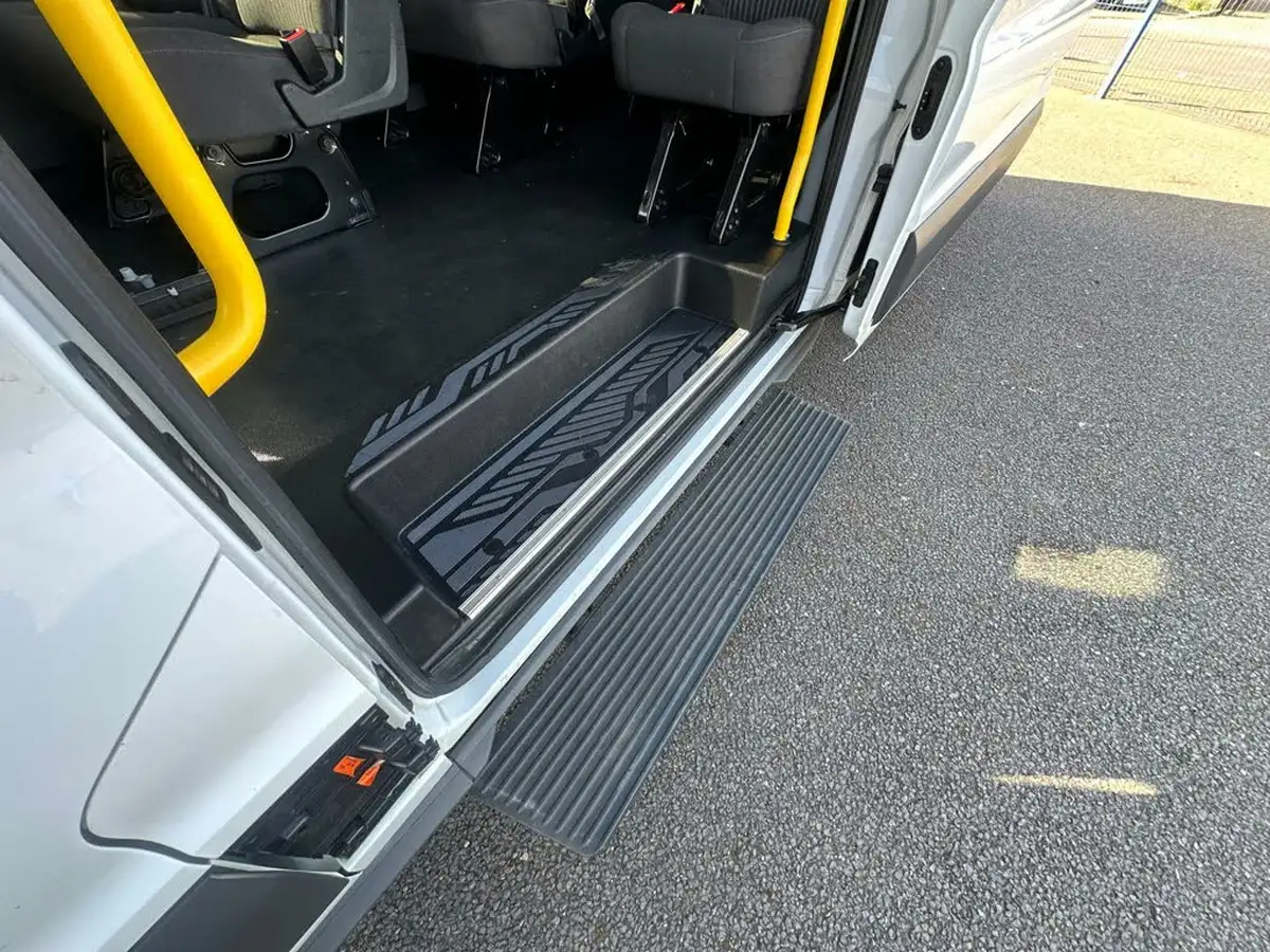 2018-ford-transit-22tdci-460-l4h3-trend-125pseu6-18-big-18
