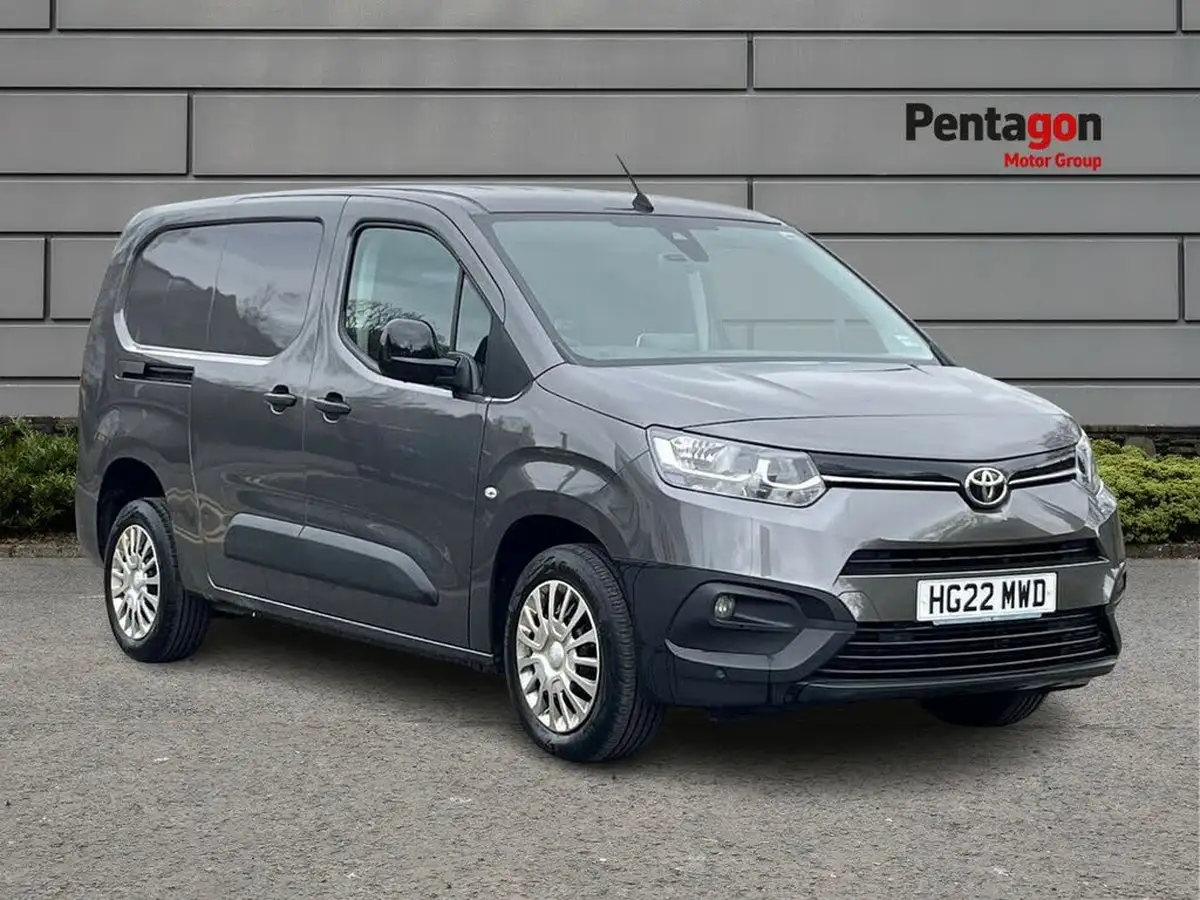 2022-toyota-proace-city-15d-icon-l2-big-0