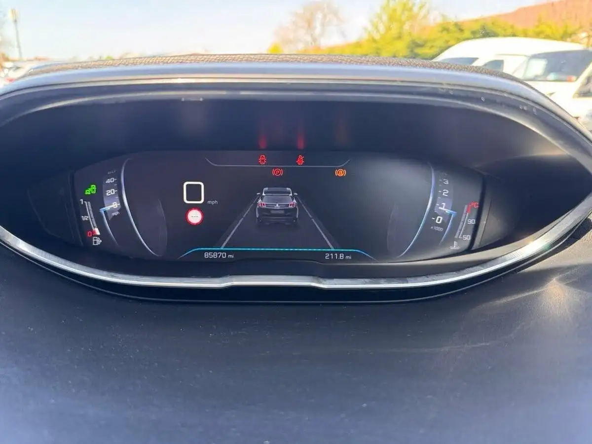 2018-peugeot-3008-suv-16-bluehdi-allure-big-23