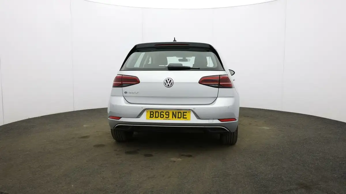 2019-volkswagen-golf-e-e-golf-big-53