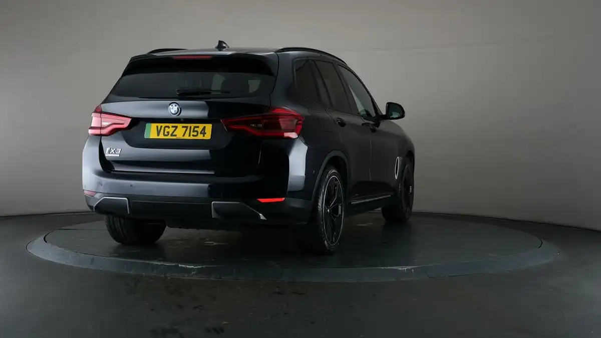 2021-bmw-ix3-e-premier-edition-big-63