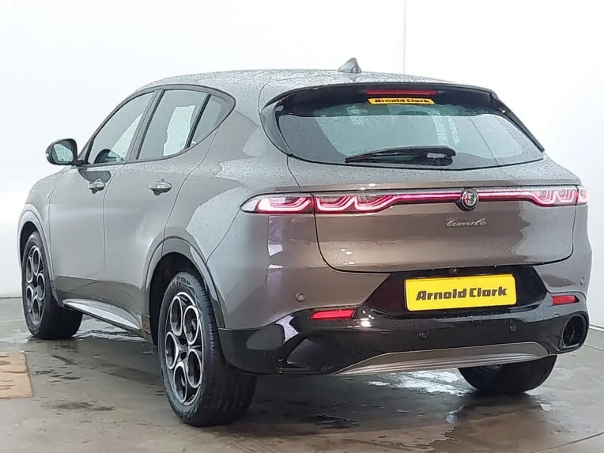 2023-alfa-romeo-tonale-15-ti-big-1