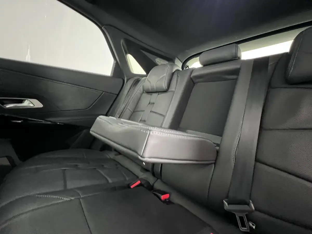 2019-ds-ds-7-crossback-16-puretech-ultra-prestige-ss-big-11