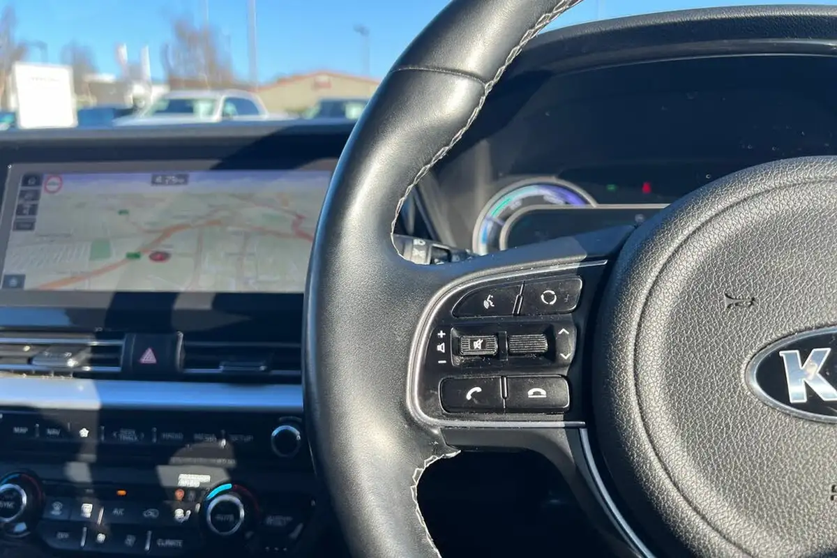 2019-kia-niro-16-gdi-3-156kwh-big-10