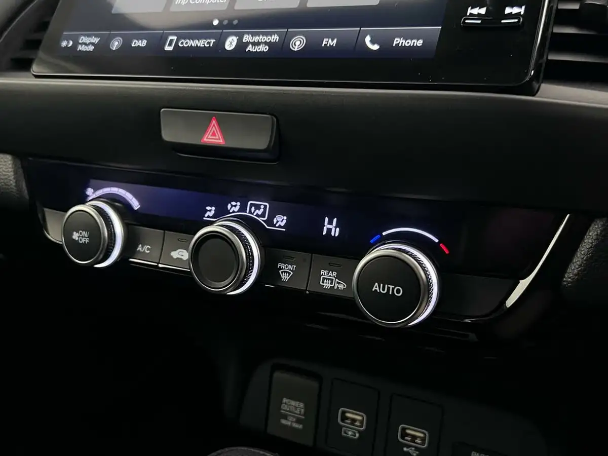 2023-honda-jazz-15-i-mmd-sr-big-28