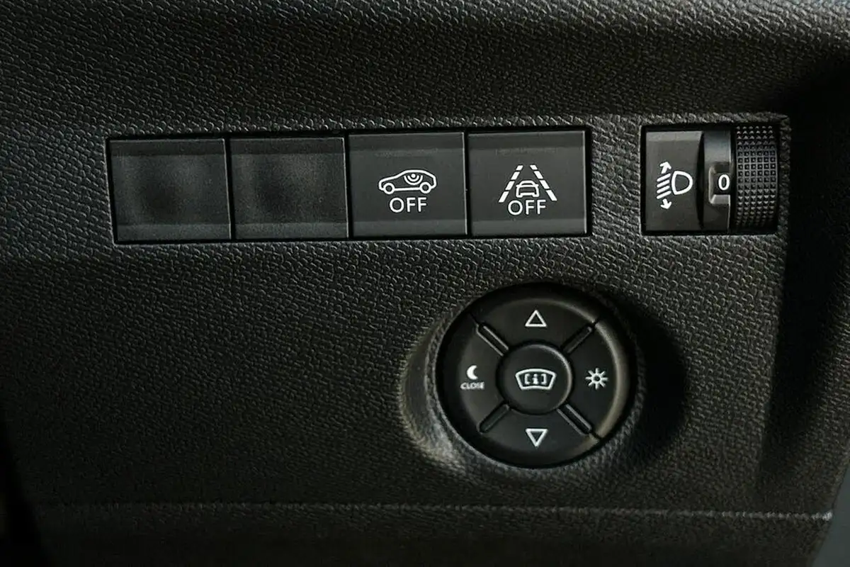 2022-citroen-c4-12-puretech-shine-plus-130ps-big-23
