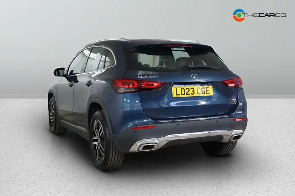 2023-mercedes-benz-gla-class-13-gla-200-sport-executive-station-wagon-big-3