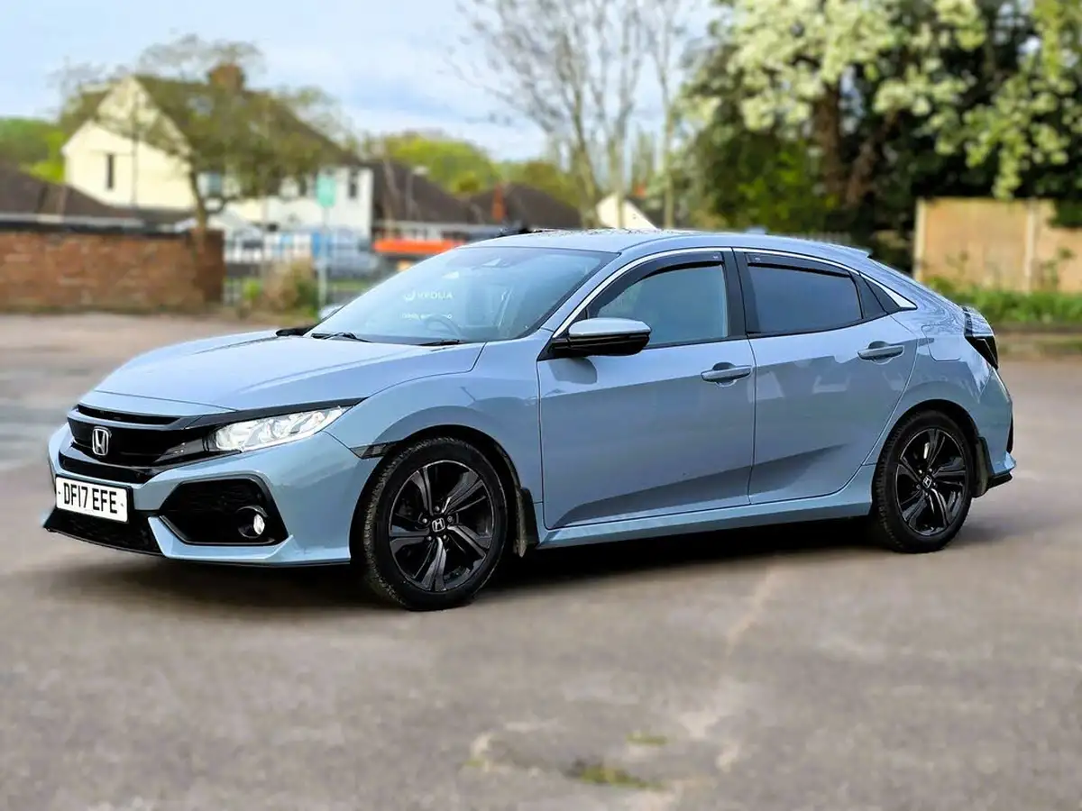 2017-honda-civic-10-vtec-turbo-sr-cvt-big-9